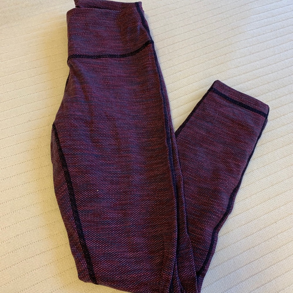 Purple dotted Size 4 Lululemon Leggings